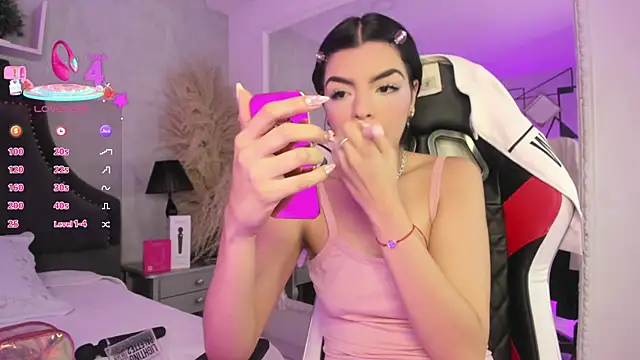 KarelyMitchel webcam