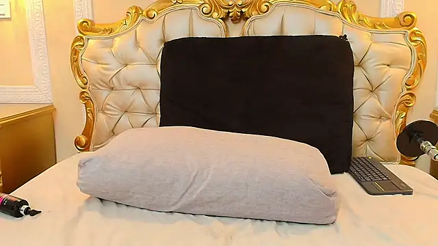 HallieStone webcam