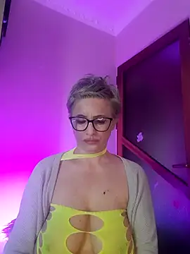 LunaBlaise webcam