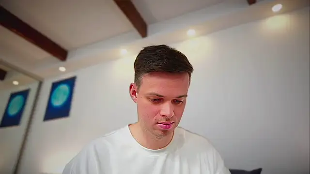 doll_boy_ob webcam