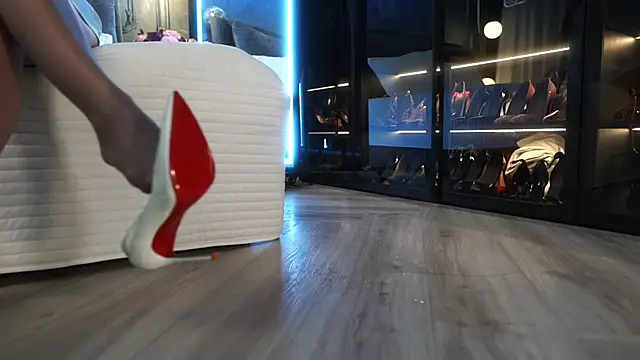 Rikka_Moore webcam