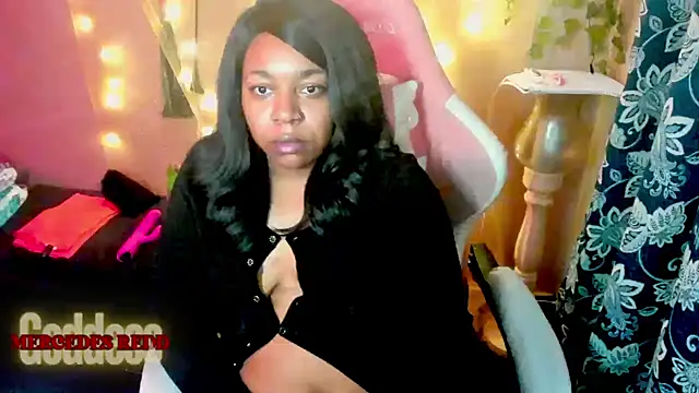 Goddess_MercedesRedd