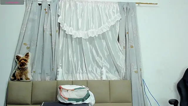 lilybaudyn_ webcam