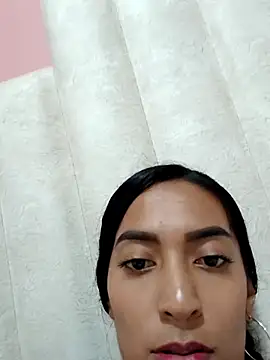 _Saraa- webcam