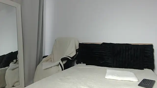 Layla23a webcam