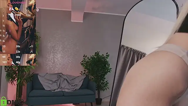 SelenaDaze webcam