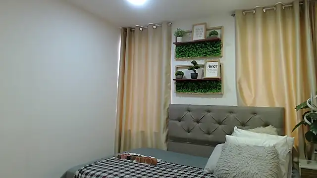 sasi_luna webcam
