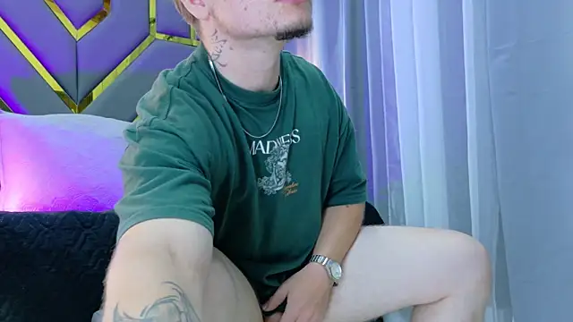 Leo_Miller_ webcam