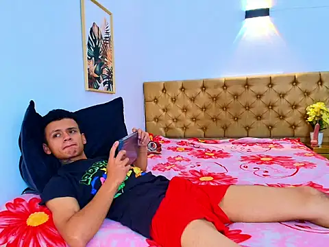 Secret_Pleassure webcam