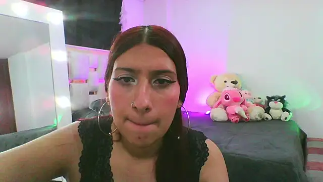 Sara_Blum webcam