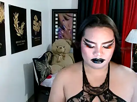 TSbrianaHugeCock webcam
