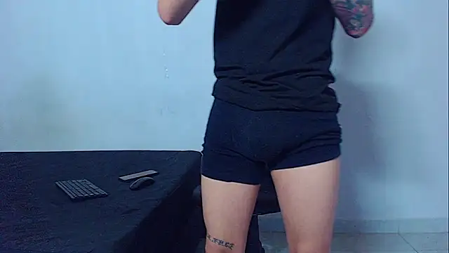 mikecoper_23 webcam