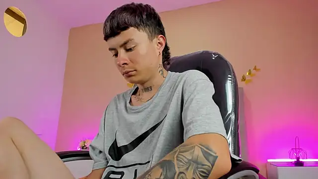 Nascary_Fox webcam