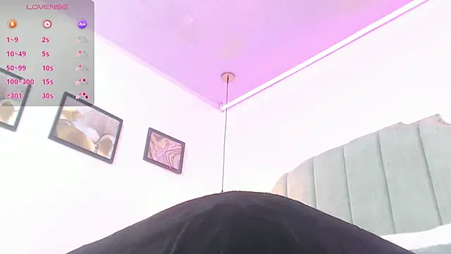 MoonBlue95 webcam