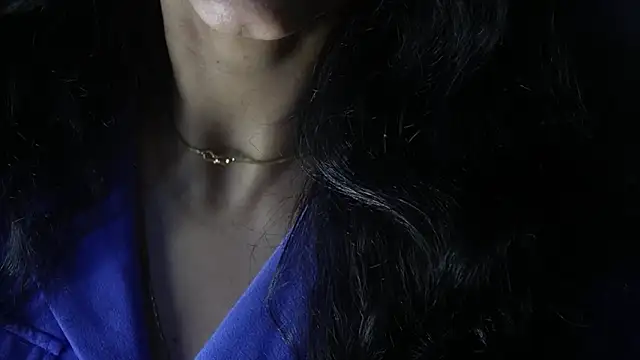 -AyeshaSinghania- webcam
