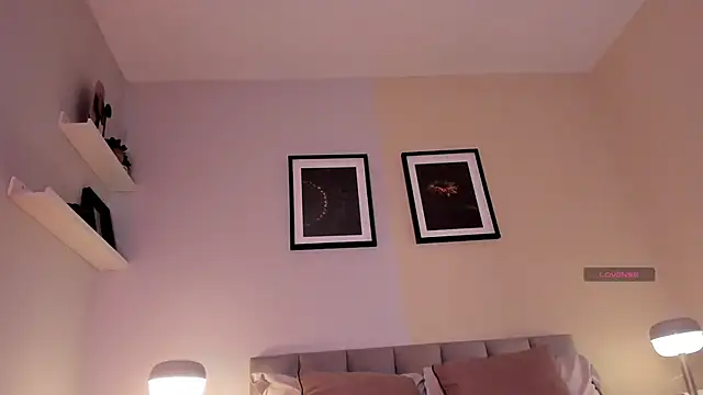 Violetta_Nur webcam