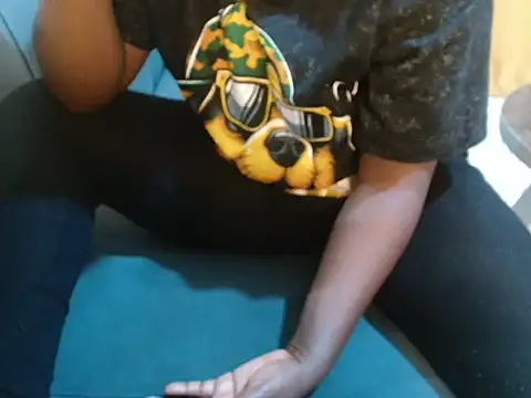 leslysexygirl webcam