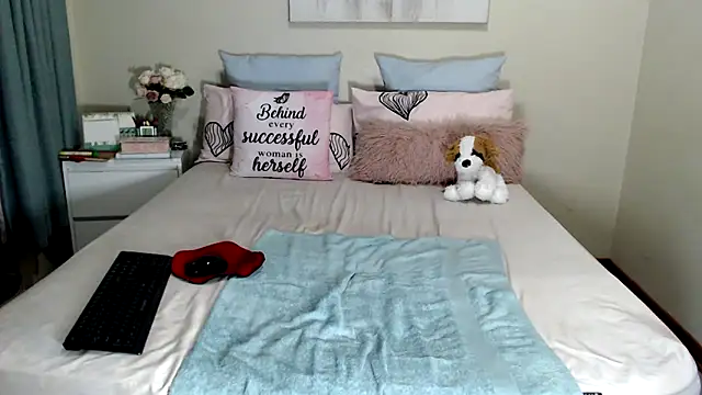 FitSelina66 webcam