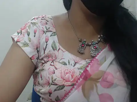 Lovely_Siri_23 webcam