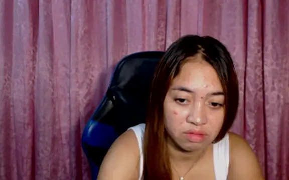 onlymaes_19 webcam