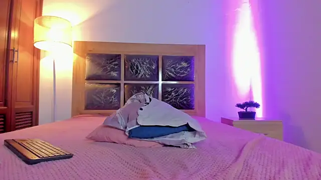 Zoe_sky1 webcam