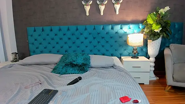 LunnaMoretti webcam