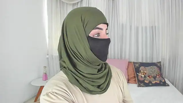 Uzra_hayed webcam