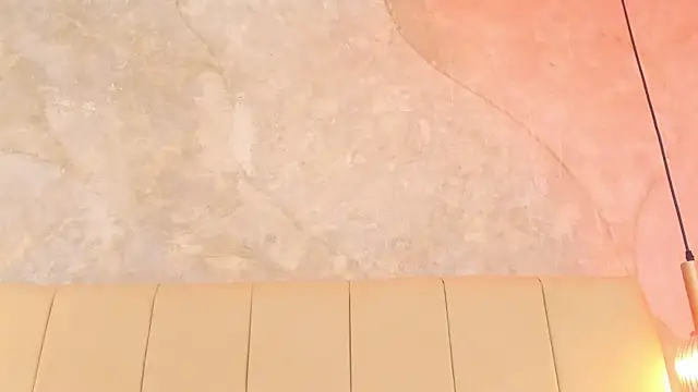 nayiraa_ webcam