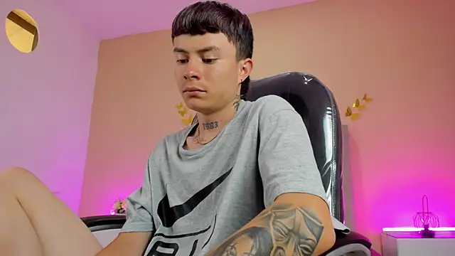 Nascary_Fox webcam