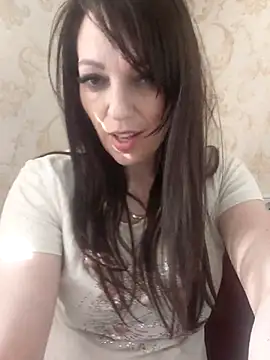 MalvikaLov webcam