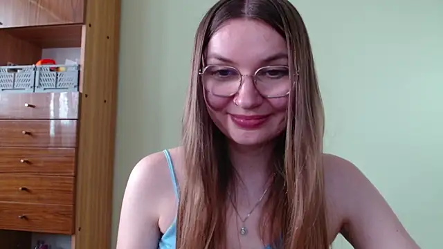 LooveELLYx live sex cam