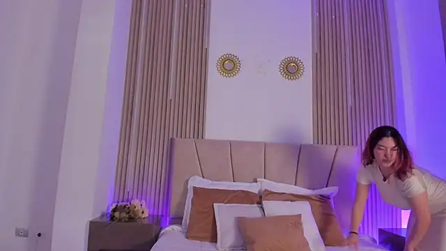 Victoria_Beaumont webcam