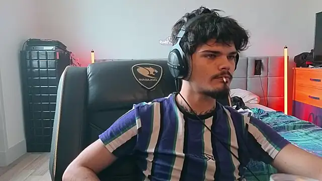 JordanShow webcam