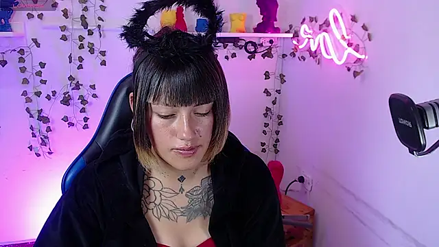 _sharlotte777 webcam