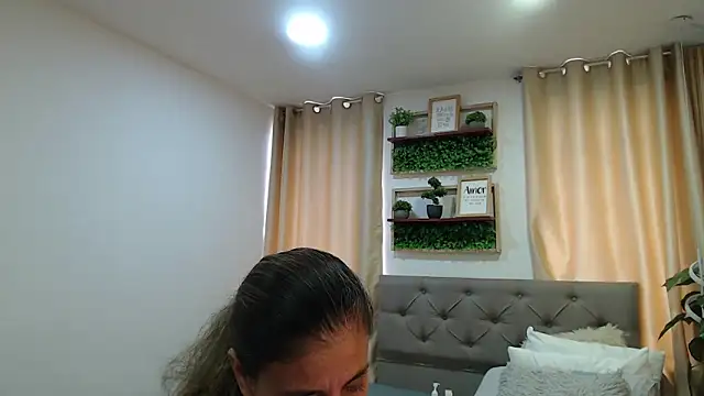 sasi_luna webcam