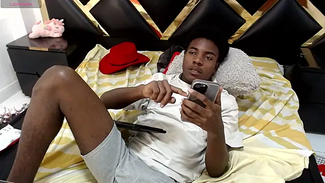 NoahJhonson69 webcam