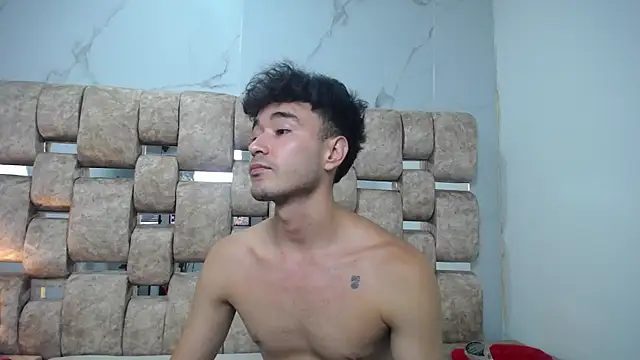 KathyAiden webcam