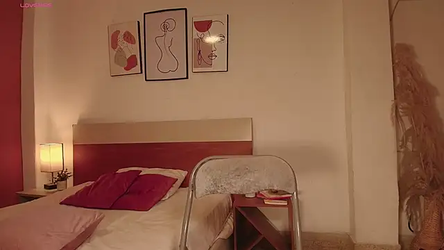 Emilyebony__ webcam