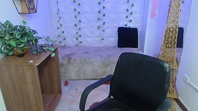Lana_Fiore webcam