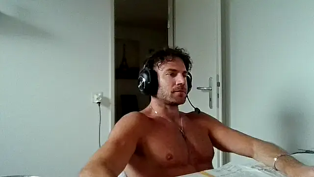 alpha-hunk webcam