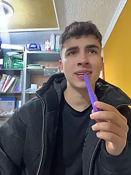 AdrianRinaldi webcam