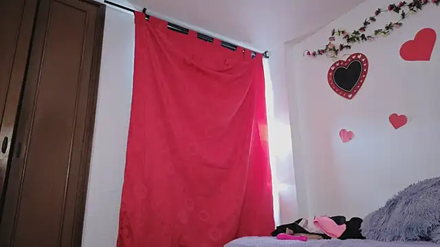 MiaCollinssx webcam