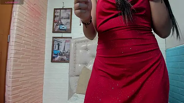 LITTLE-NESSA webcam