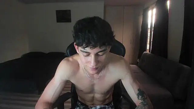 Luke_Chill webcam