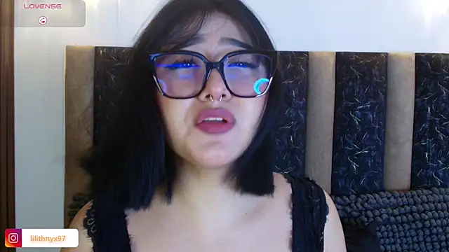 sweet_dollLilith webcam