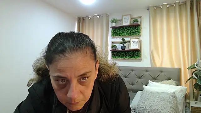 sasi_luna webcam
