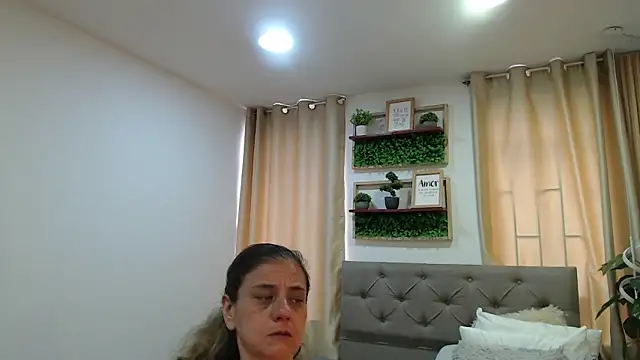 sasi_luna webcam