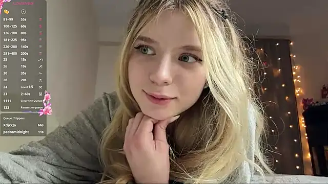 FruityXo webcam