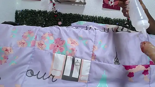 thianahorny webcam