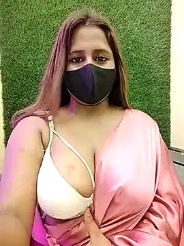 LoveLy-Soneya webcam
